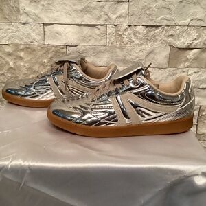 Steve Madden Madrid Sneakers